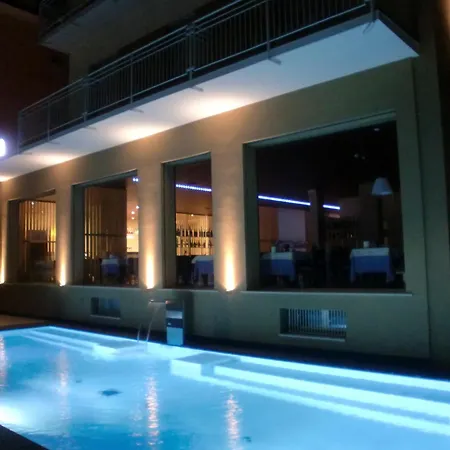Hotell Ancora 4*