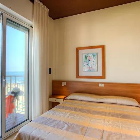 Ancora Hotell 4*