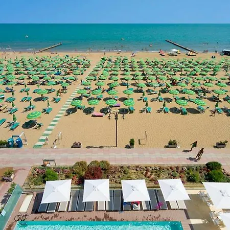 Ancora Hotell 4*