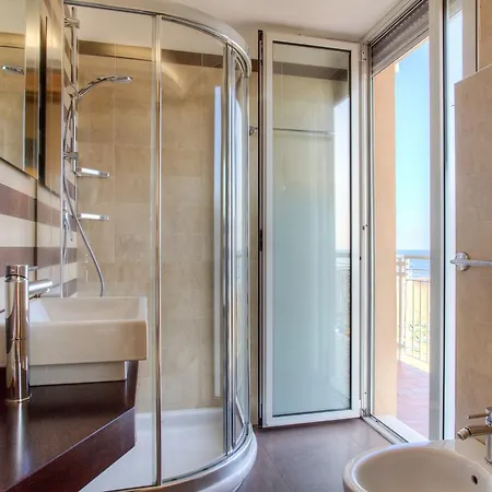 Ancora ホテル リド・ディ・イエゾロ