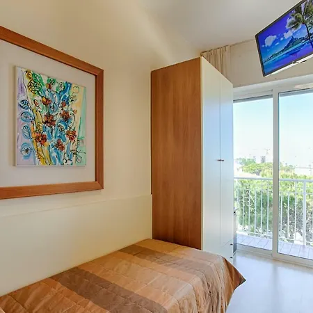 Ancora 4* Τζεσόλο Λίντο
